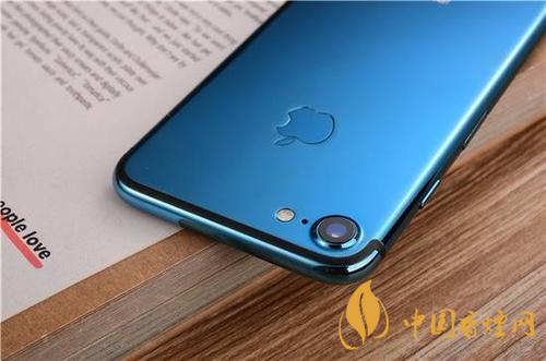 iphone12藍色好看嗎？ iphone12藍色和白色哪個好看？