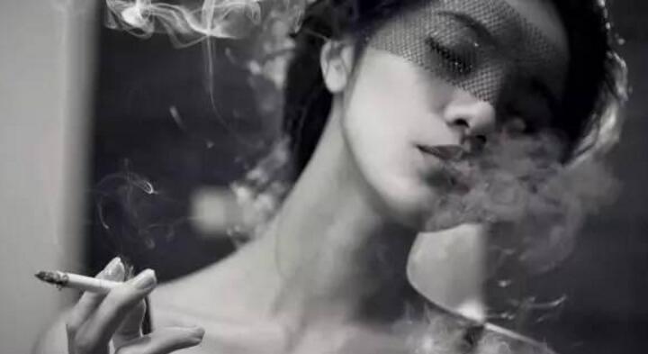 女人抽煙的好處有哪些，失戀時(shí)的良藥