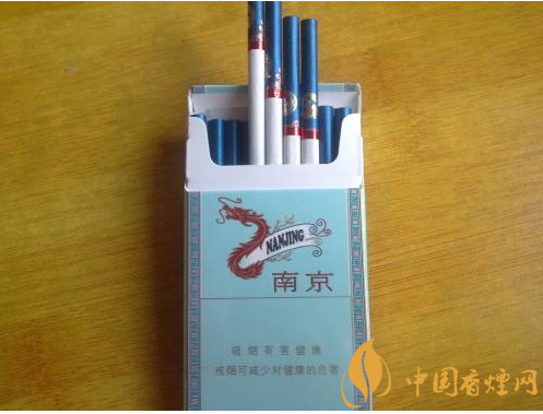 過年待客買什么香煙好，中華撐場面軟云看內(nèi)在