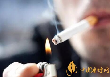 吸煙可能損害抗皮膚癌能力 黑色素瘤患者應(yīng)戒煙