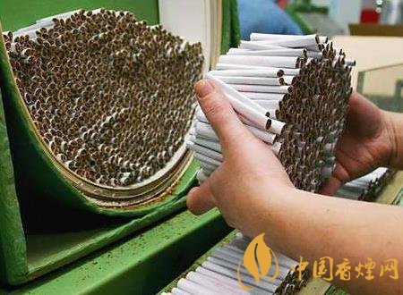 科學證明吸未經(jīng)過濾的香煙會使肺癌死亡率增加一倍！