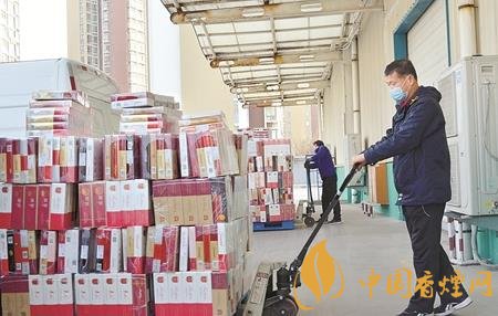 湖北卷煙正式出庫 各地開始鄂產(chǎn)卷煙接收入庫！